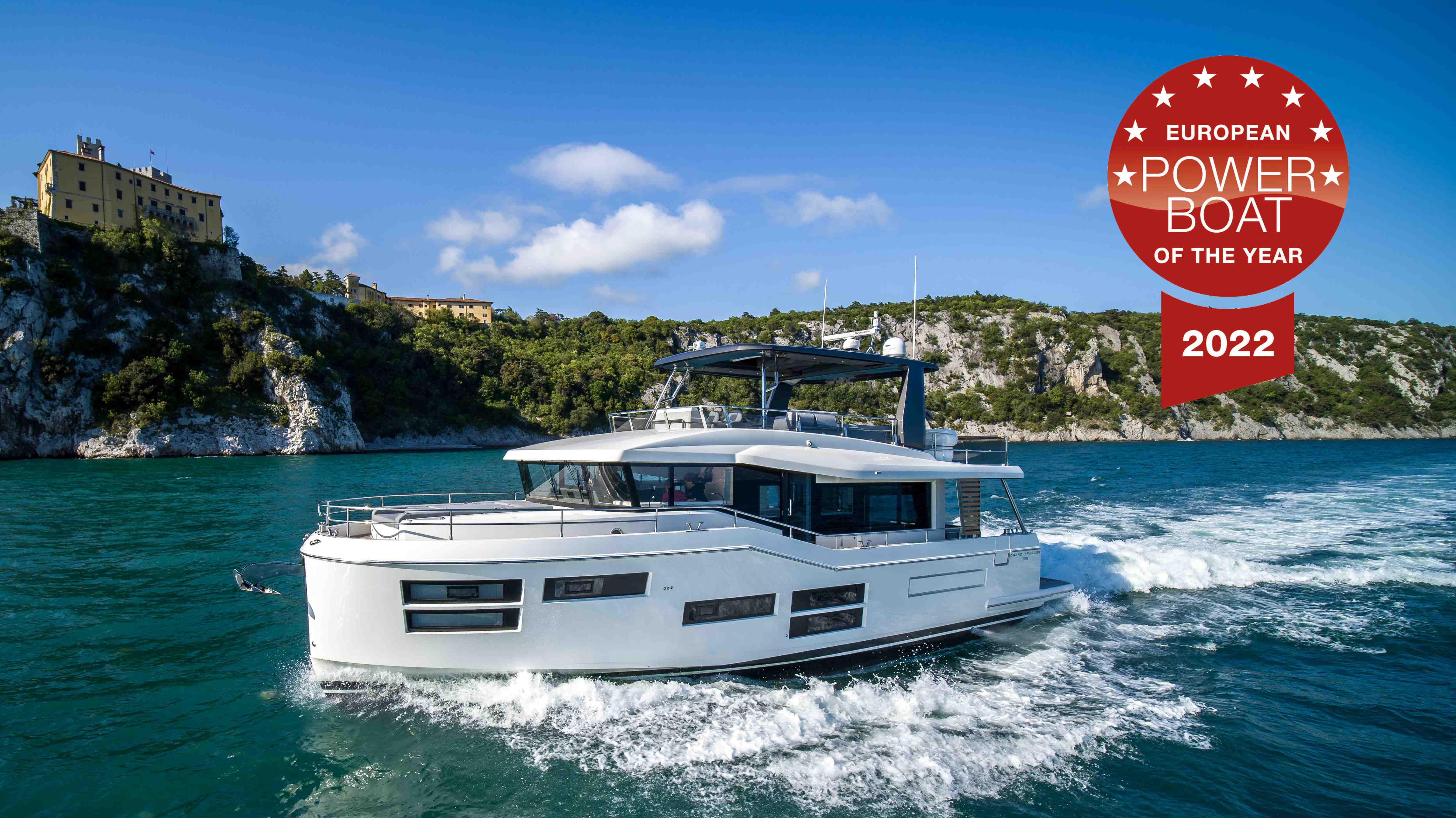 Grand Trawler 62, Deplasman sınıfında "European Powerboat of the Year 2022" ödülünü kazandı